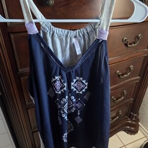 Xhilaration Navy and Gray Geometric Sleeveless Top